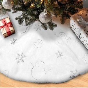 White Faux‎ Fur 48 Inch Snowman Gingerbread Man Christmas Tree Skirt NWOT